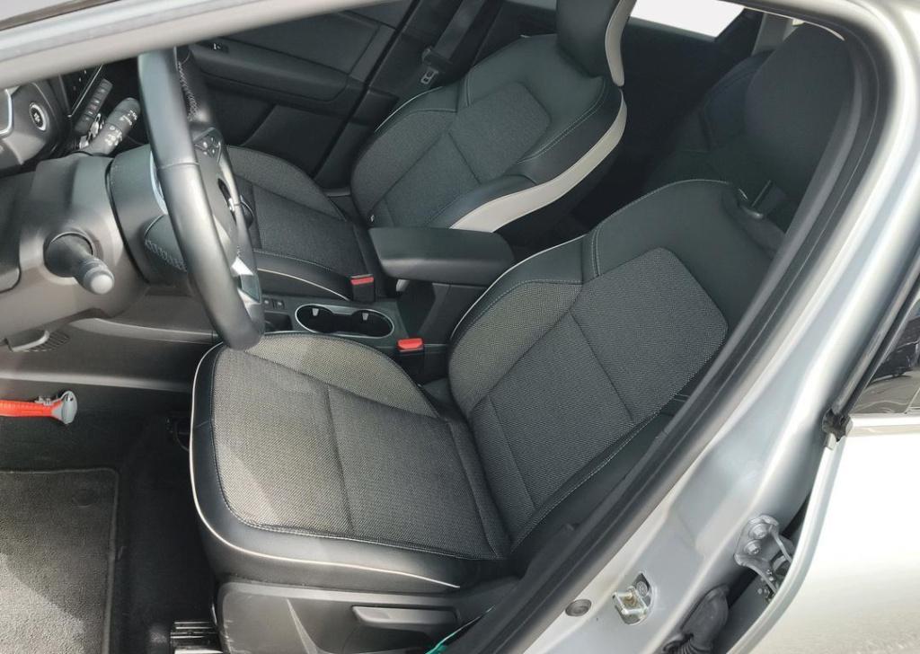 Renault Captur 1.6 e-tech hybrid 145 intens