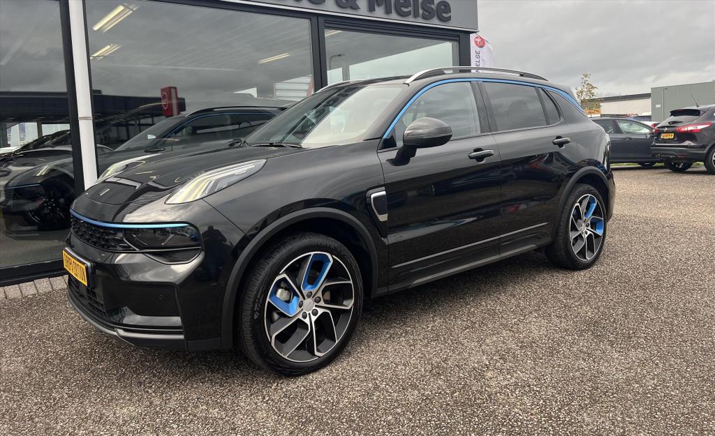 Lynk & Co 01 1.5 261pk phev 7dcth , panodak , adaptive cc , carplay