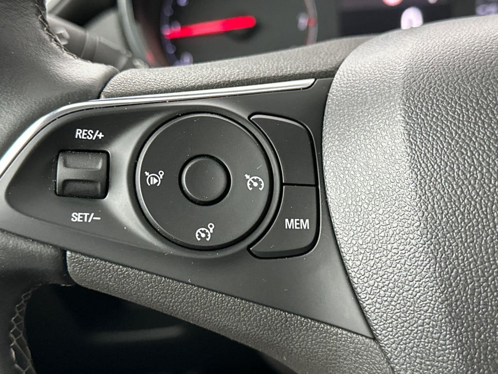 Opel Crossland X 1.2 turbo elegance | camera | navigatie | apple carplay & 