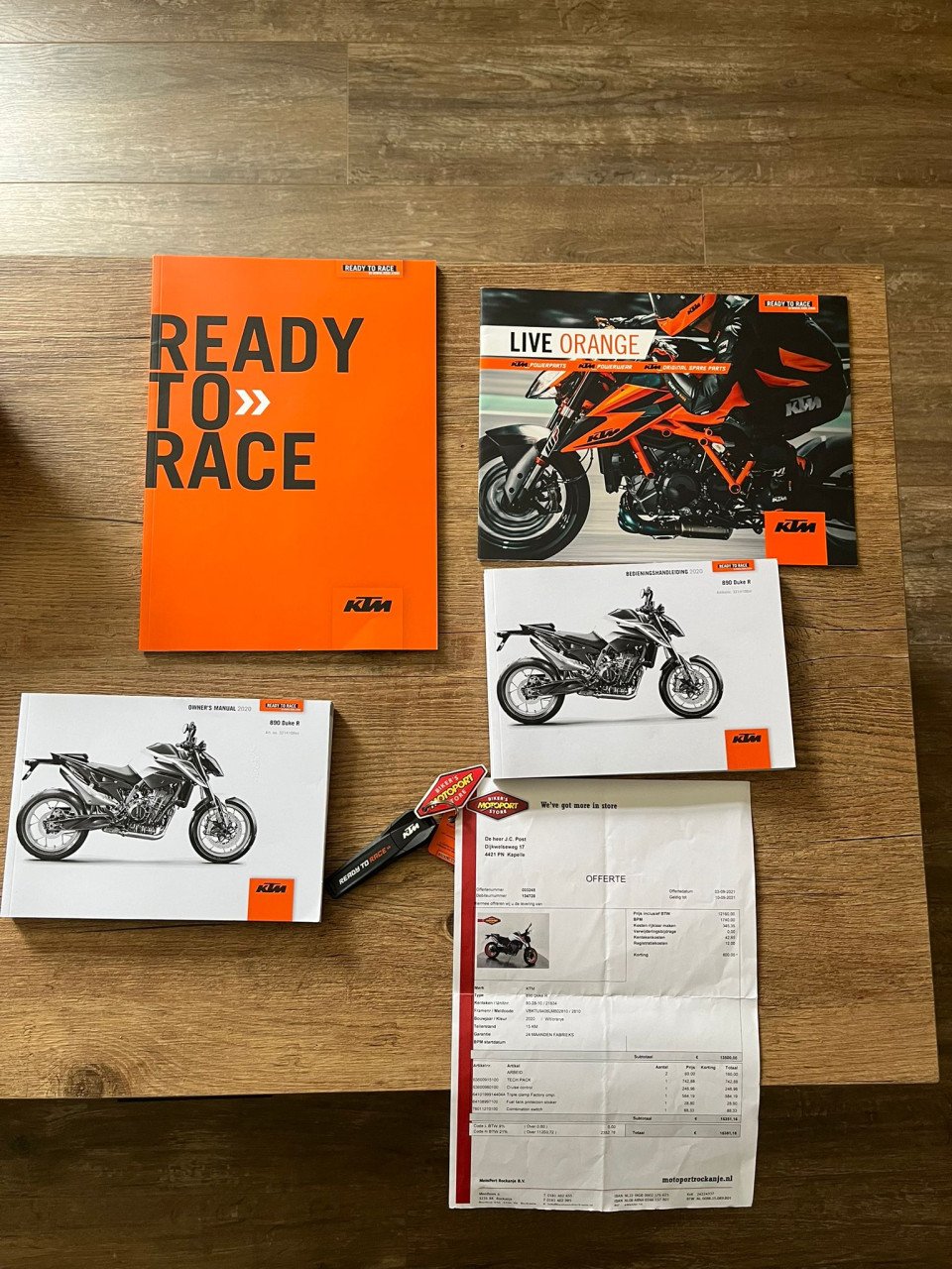 KTM 890 Duke R