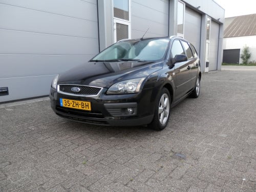 Auto Garant Biedt Aan: Ford Focus 1.8 Ambiente