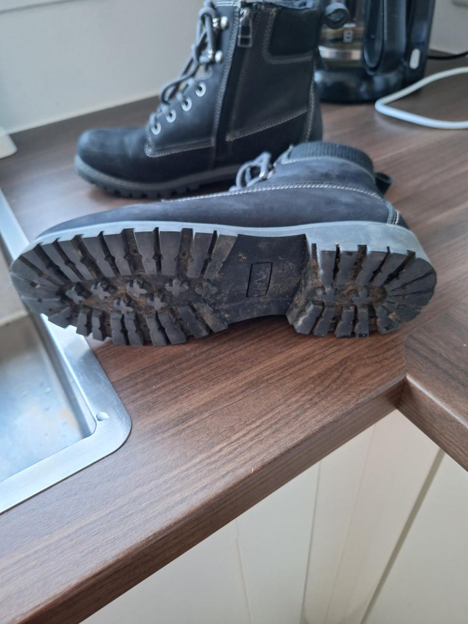 Stevige wandelschoenen Human Nature maat 38