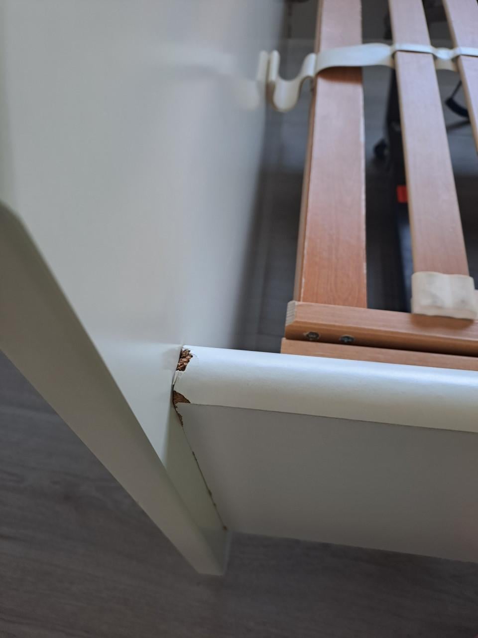 1-persoons seniorenbed met elektrisch verstelbare lattenbodem