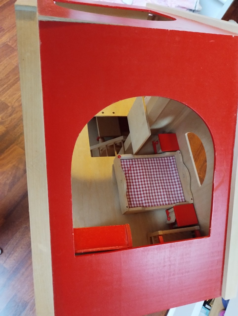 Houten poppenhuis