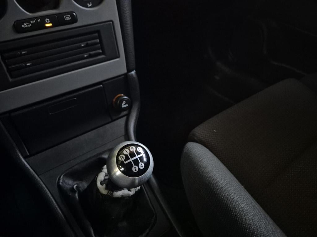 Opel Astra wagon 1.6-16v sport / nieuwe apk / nieuwe banden