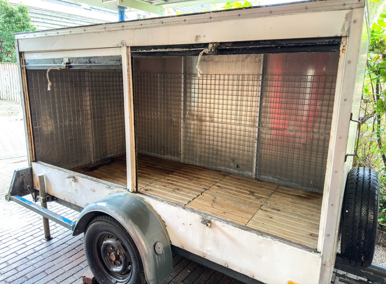 Gesloten aanhangwagen max. 750 kg
