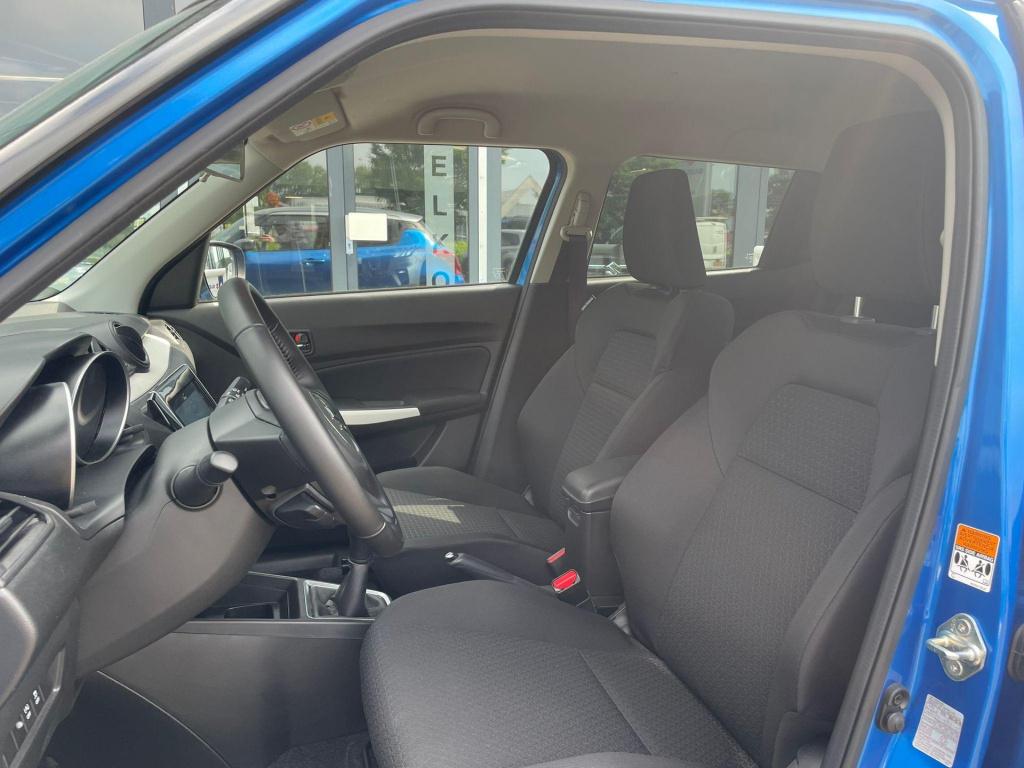 Suzuki Swift 1.2 select smart hybrid cruise control|trekhaak