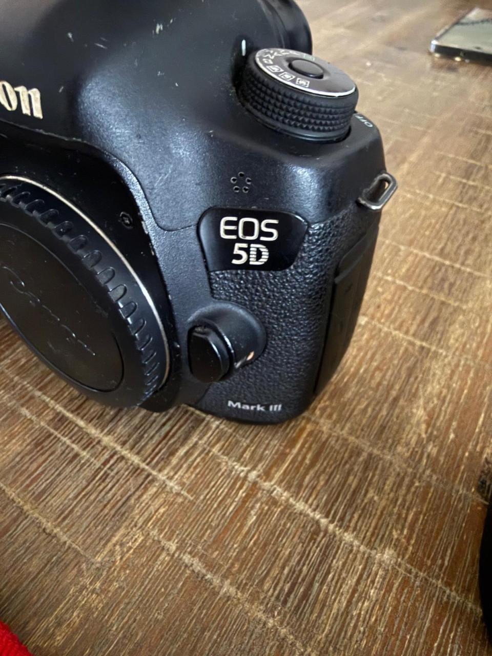 Canon 5D Mark III + 7D | 14 CF-kaarten + accessoires