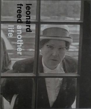 Fotoboek Leonard Freed Another Life