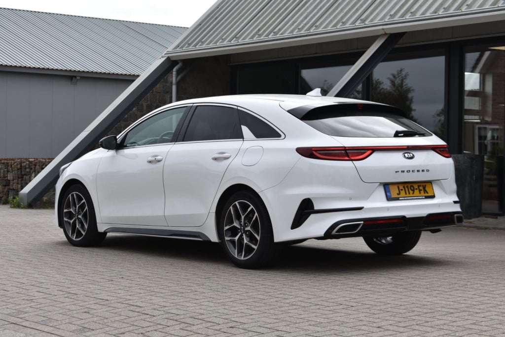 Kia Proceed 1.4 t-gdi gt-line | apple carplay | android auto | stoel + stuu