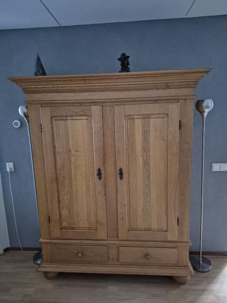 Blank Eiken Meidenkast