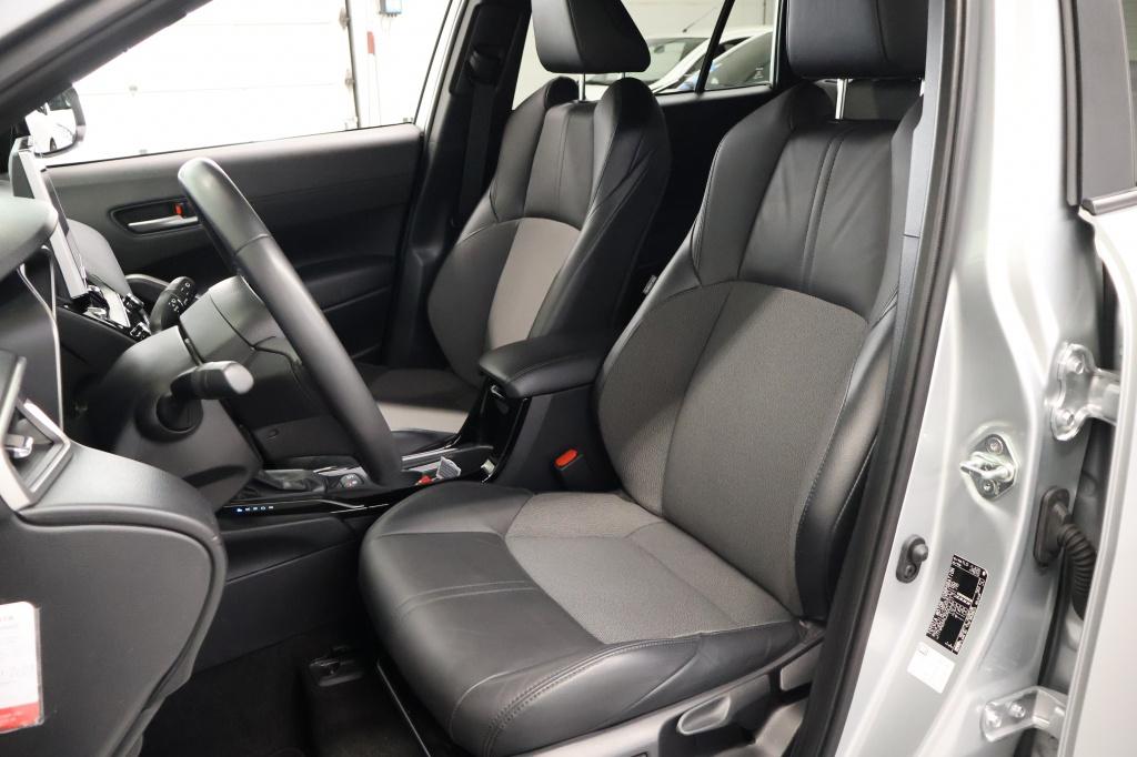 Toyota Corolla Cross 2.0 hybrid 200 first edition | trekhaak | nl auto