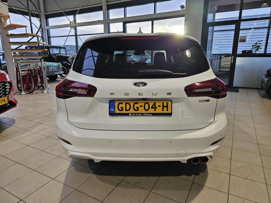 Ford Focus wagon 1.0 ecoboost hybrid st line x