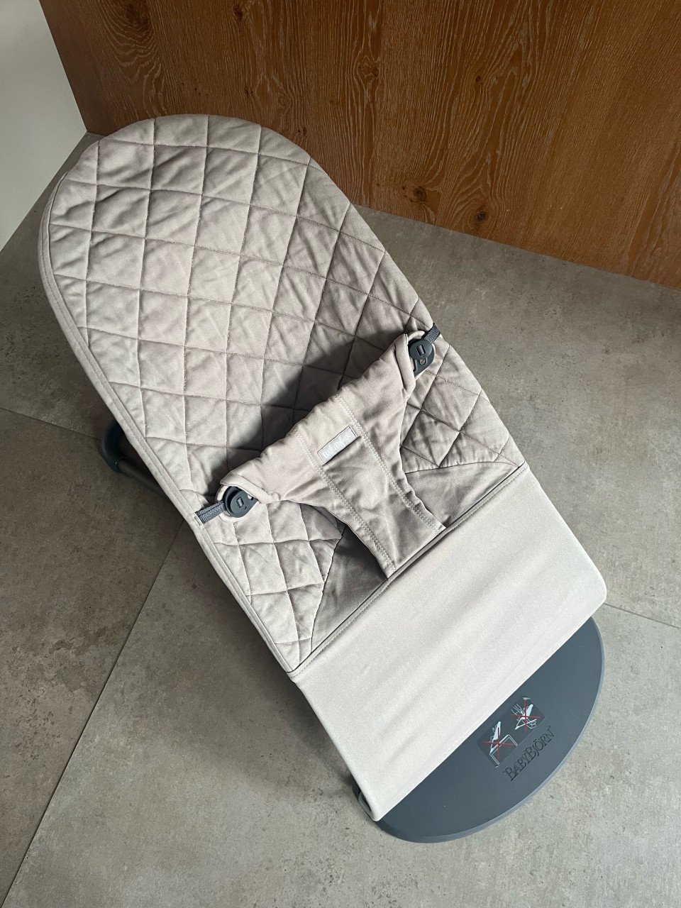 Wipstoel baby bjorn beige