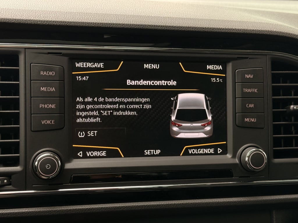 Seat Leon 1.0 ecotsi style connect | pano | camera | apple carplay | trekha
