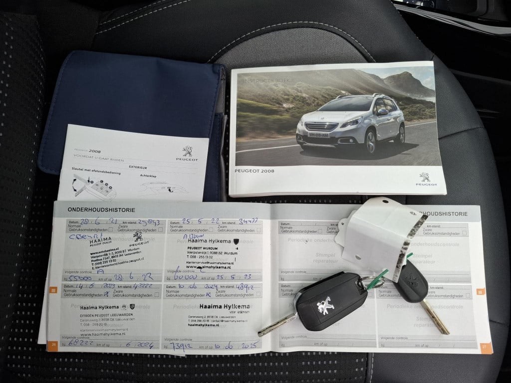 Peugeot 2008 suv 1.2 allure automaat pano/clima/trekhaak