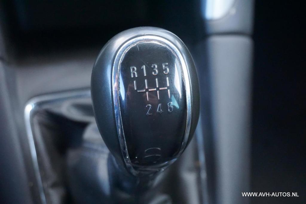 Opel Zafira tourer 1.4 edition