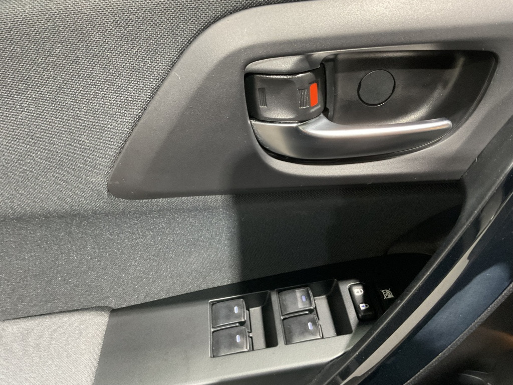 Toyota Auris 1.8 hybrid dynamic go