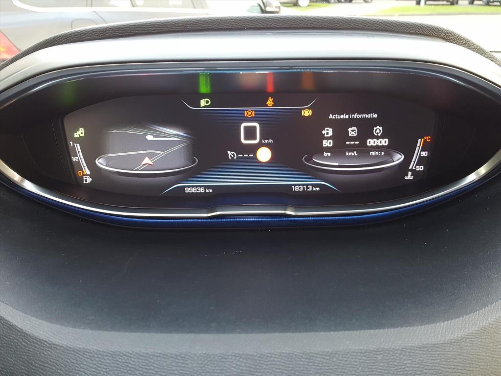 Peugeot 3008 allure 1.2pt-130pk navigatie | trekhaakafn | apple carplay & a