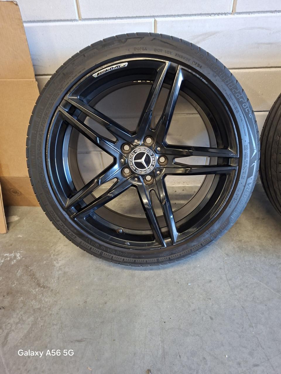 18 inch Mercedes velgen en banden