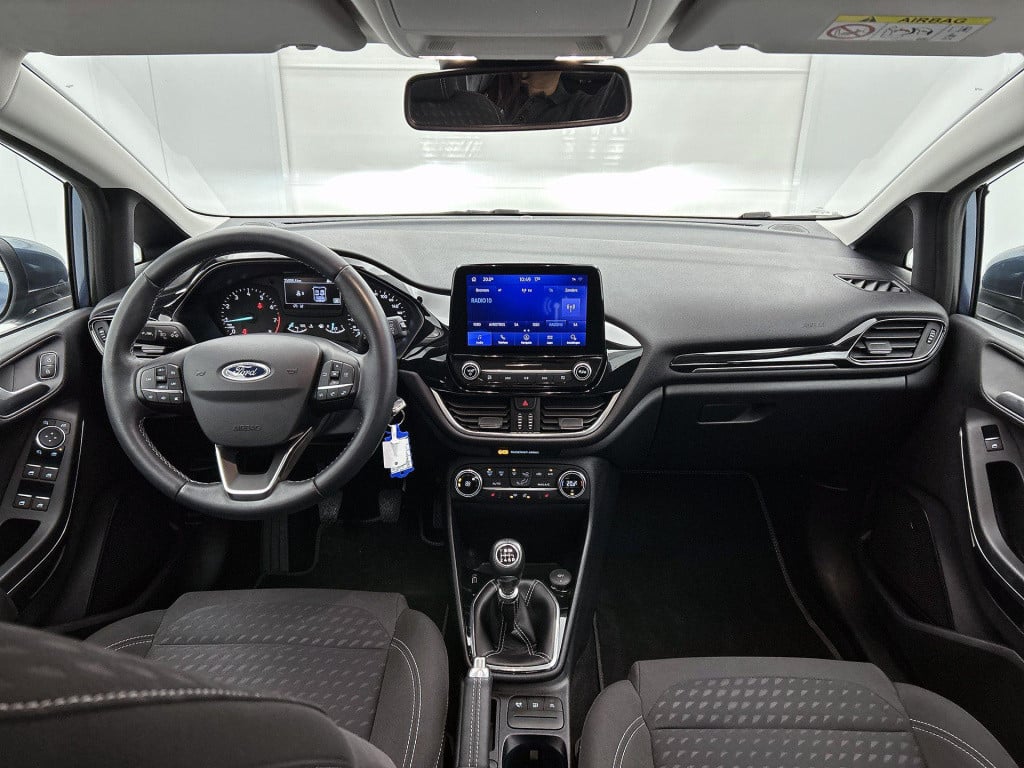 Ford Fiesta 1.0 ecoboost titanium | lmv | parkeer sensoren | cruise control