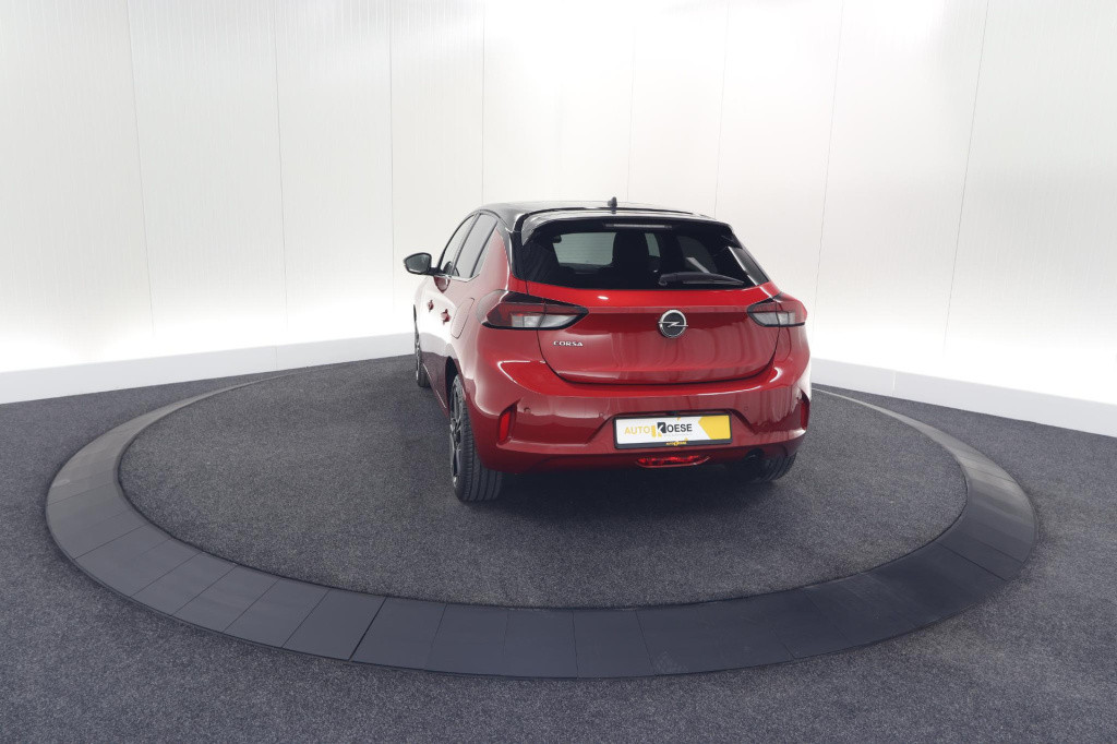 Opel Corsa 1.2 turbo 100 ultimate | panoramadak | camera | dodehoekdetectie