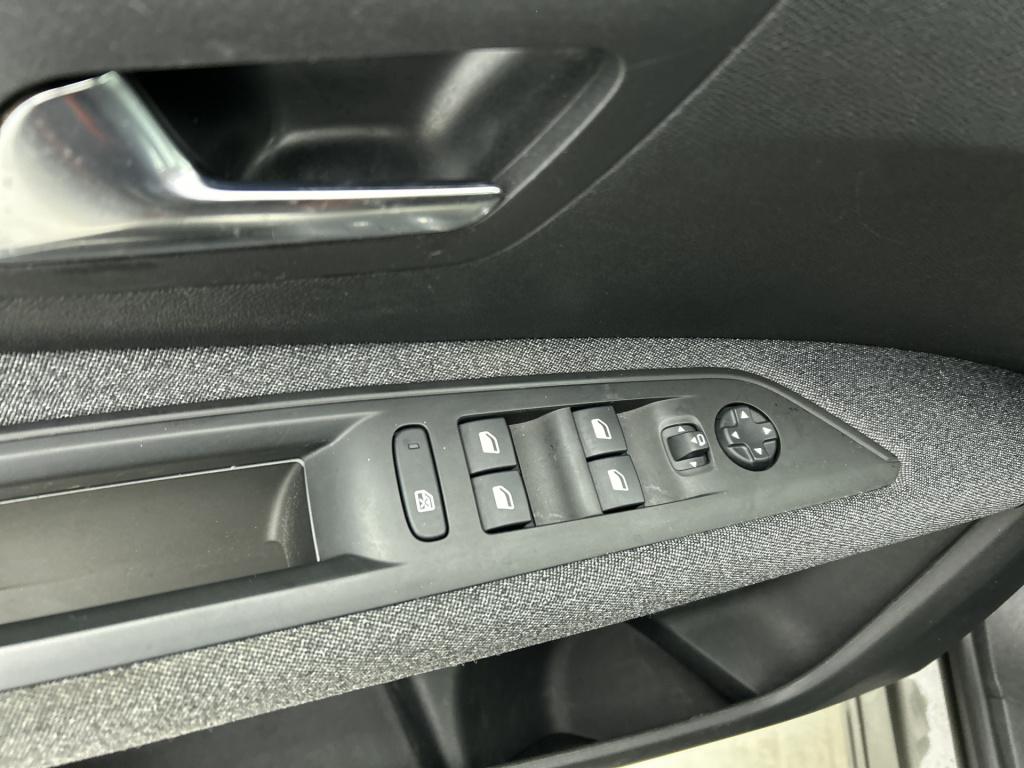 Peugeot 3008 130 pk puretech allure pack business | rijklaar |