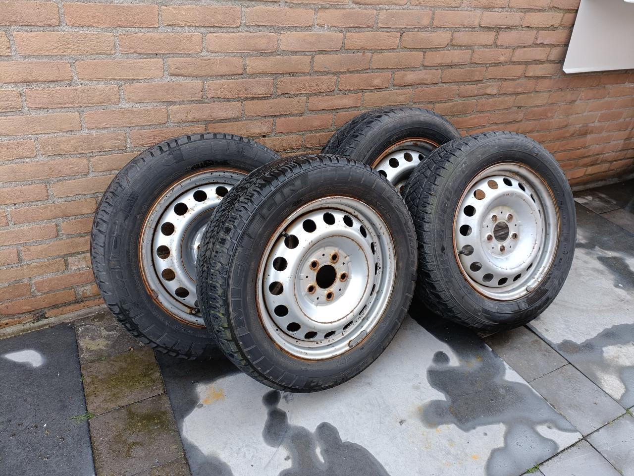 Wielenset voor Mercedes Vito 2013 - 205/65 R16