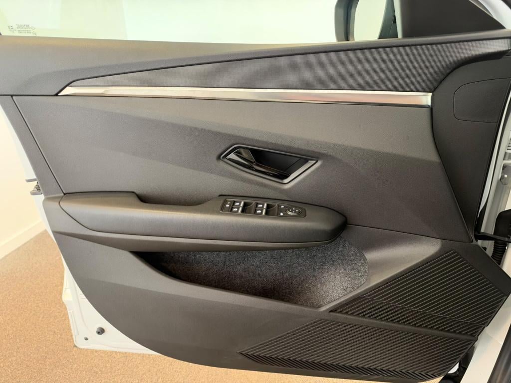 Renault Megane E-tech ev40 standard charge equilibre