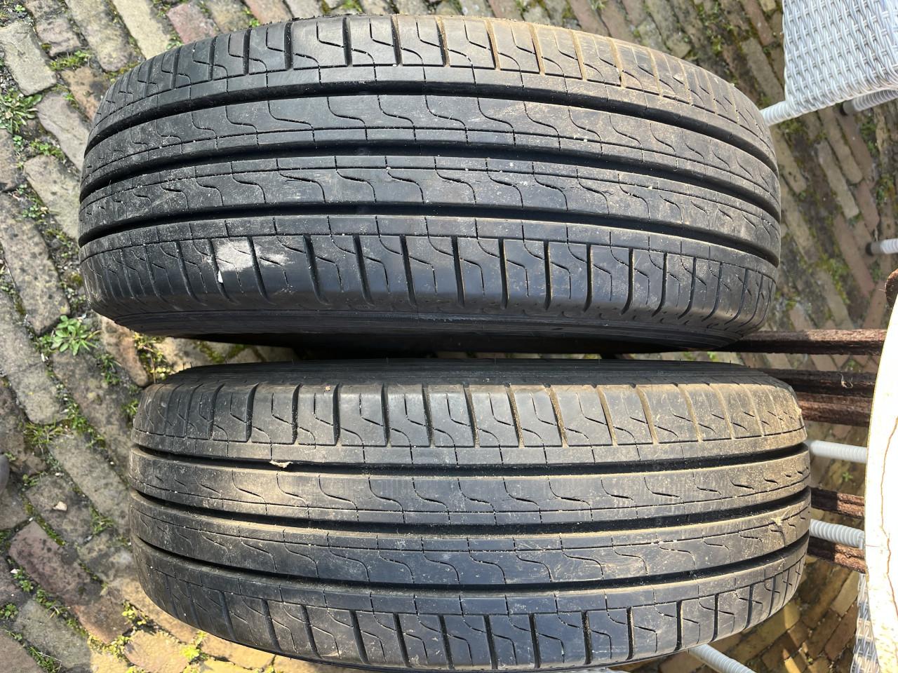 2 x Camperband ( zonder velg!!!) 215/70  R15CP