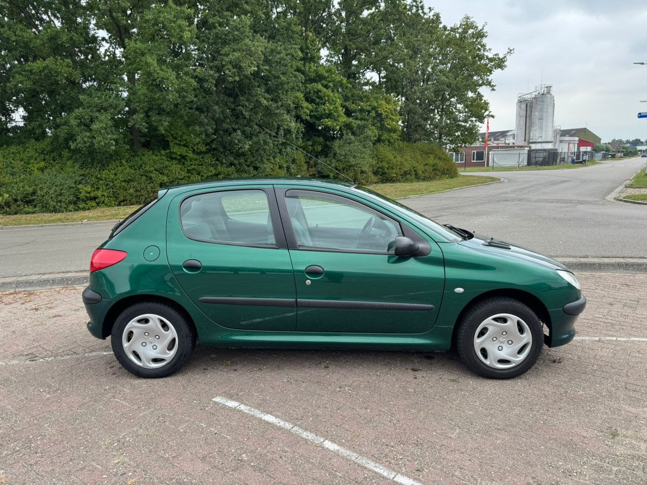 Peugeot 206 bj 2001 1100 euro