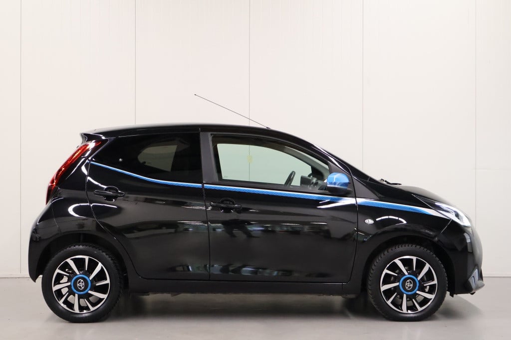 Toyota Aygo 1.0 vvt-i x-trend