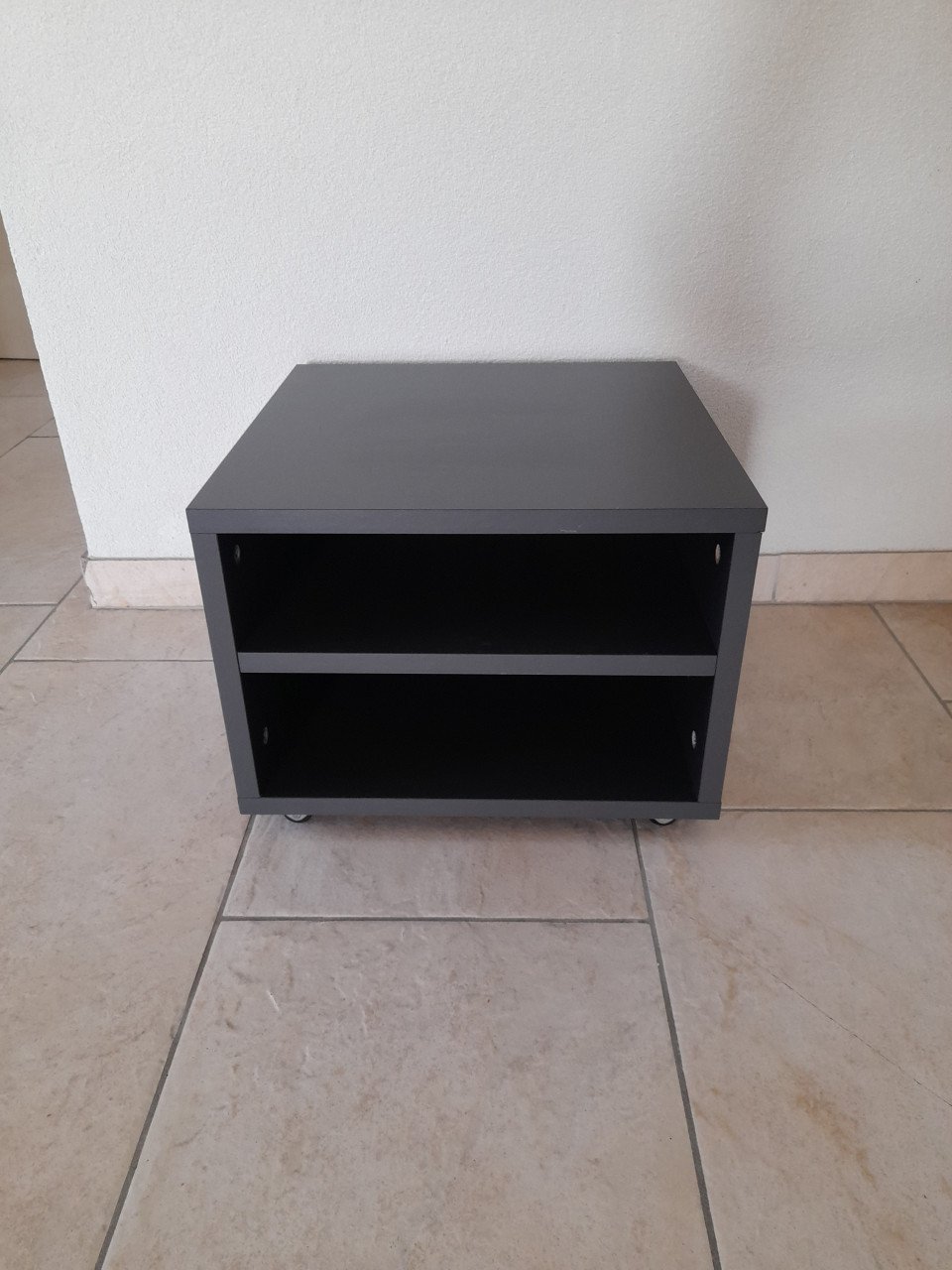 Nachtkastje 40 xx 40 x 33H (in goede staat )