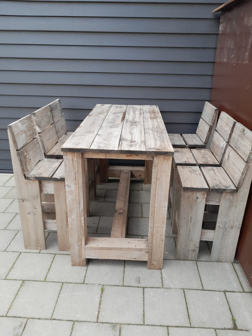 Hoge steigerhouten tafel/bartafel  met 6 stoelen voor buiten!