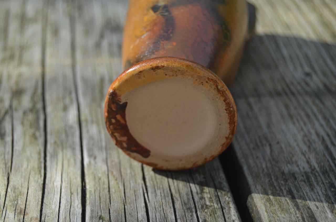 Klein plateel vaasje / schenkkannetje ongemerkt