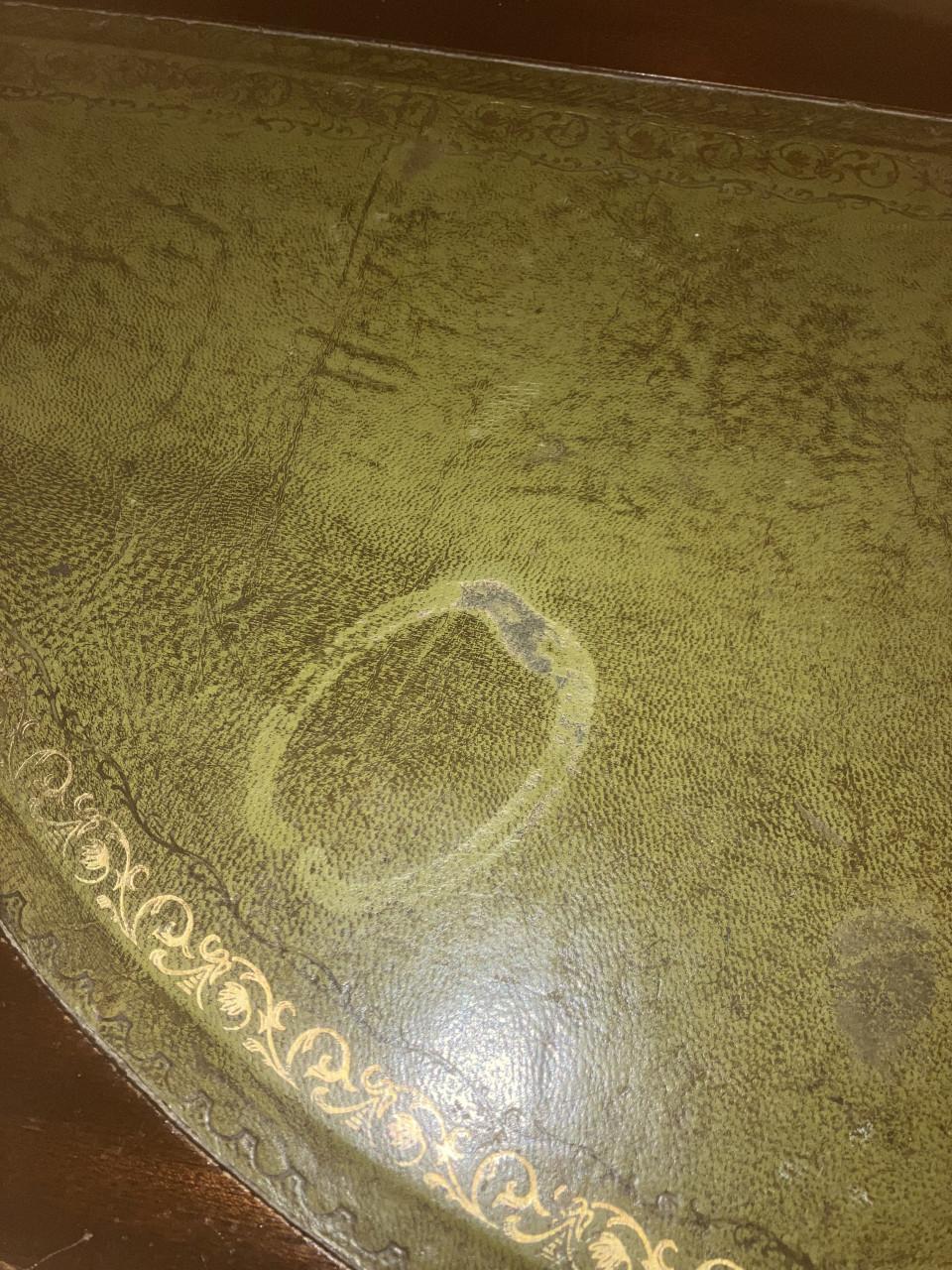 Halve maan wandtafel