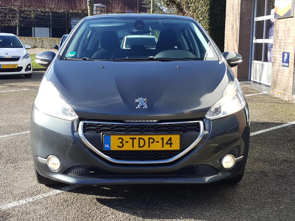 Peugeot 208 1.2 vti 82pk 5d envy navigatie | cruise & climate control | par