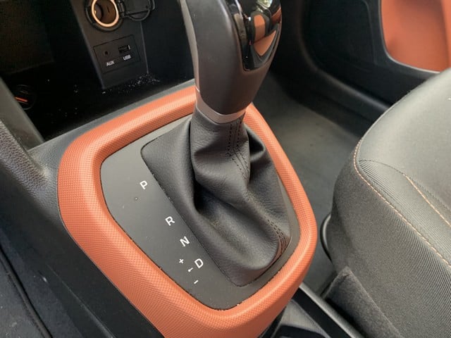 Hyundai I 10 1.0i automaat - v e r k o c h t