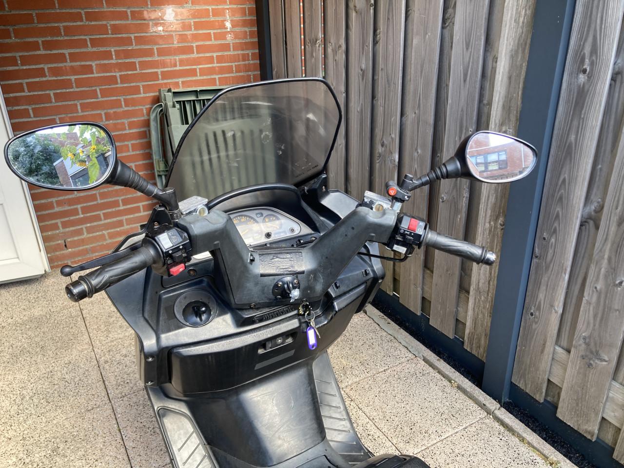 Motorscooter Yamaha YP 250 (gereserveerd)