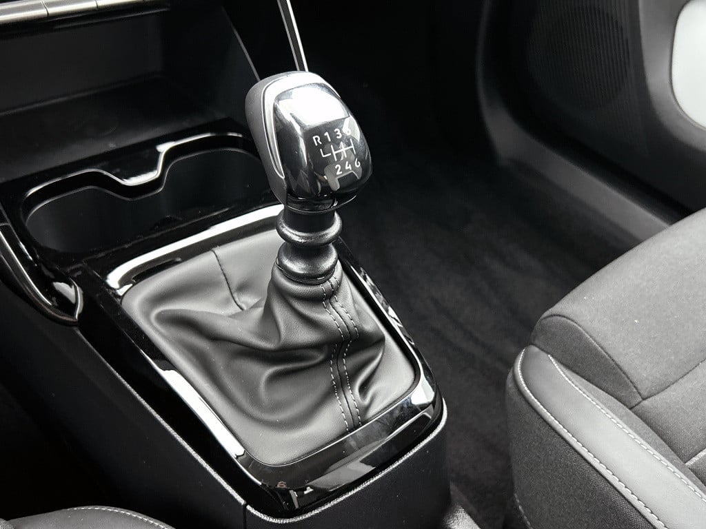Citroen C3 turbo 100pk max | achteruitrijcamera | comfort seats | 17" lmv |