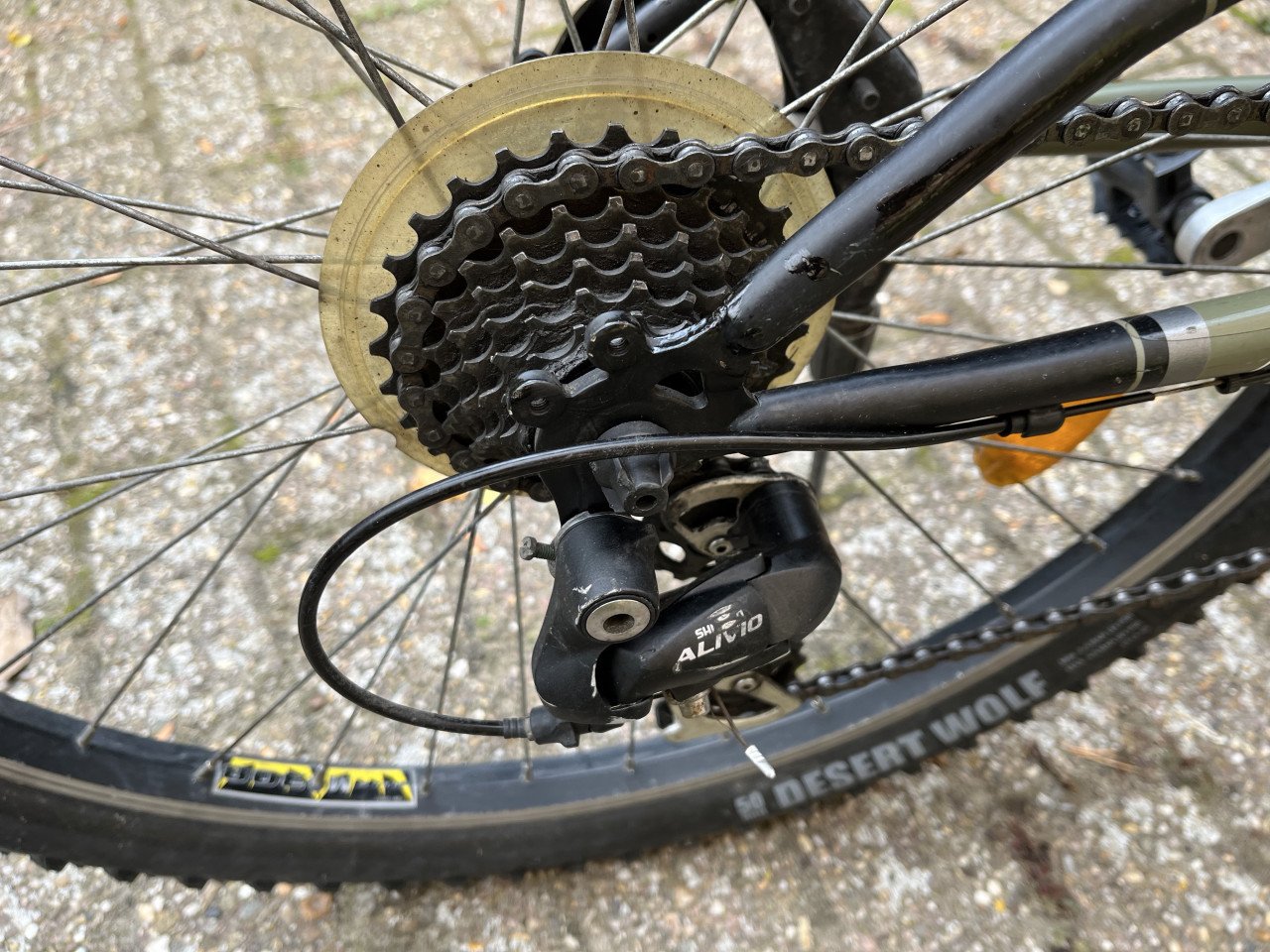 Mountainbike Bulls DH-100 Sport 21 versn. vering 1 sch rem enz.