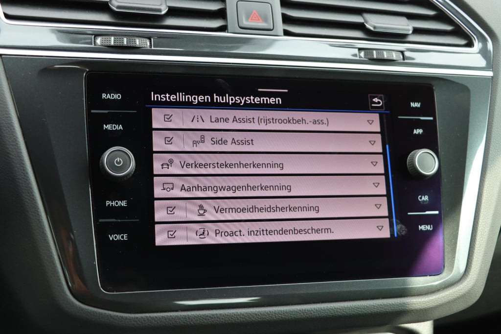 Volkswagen Tiguan 1.4 tsi ehybrid r-line business + 245pk dsg6