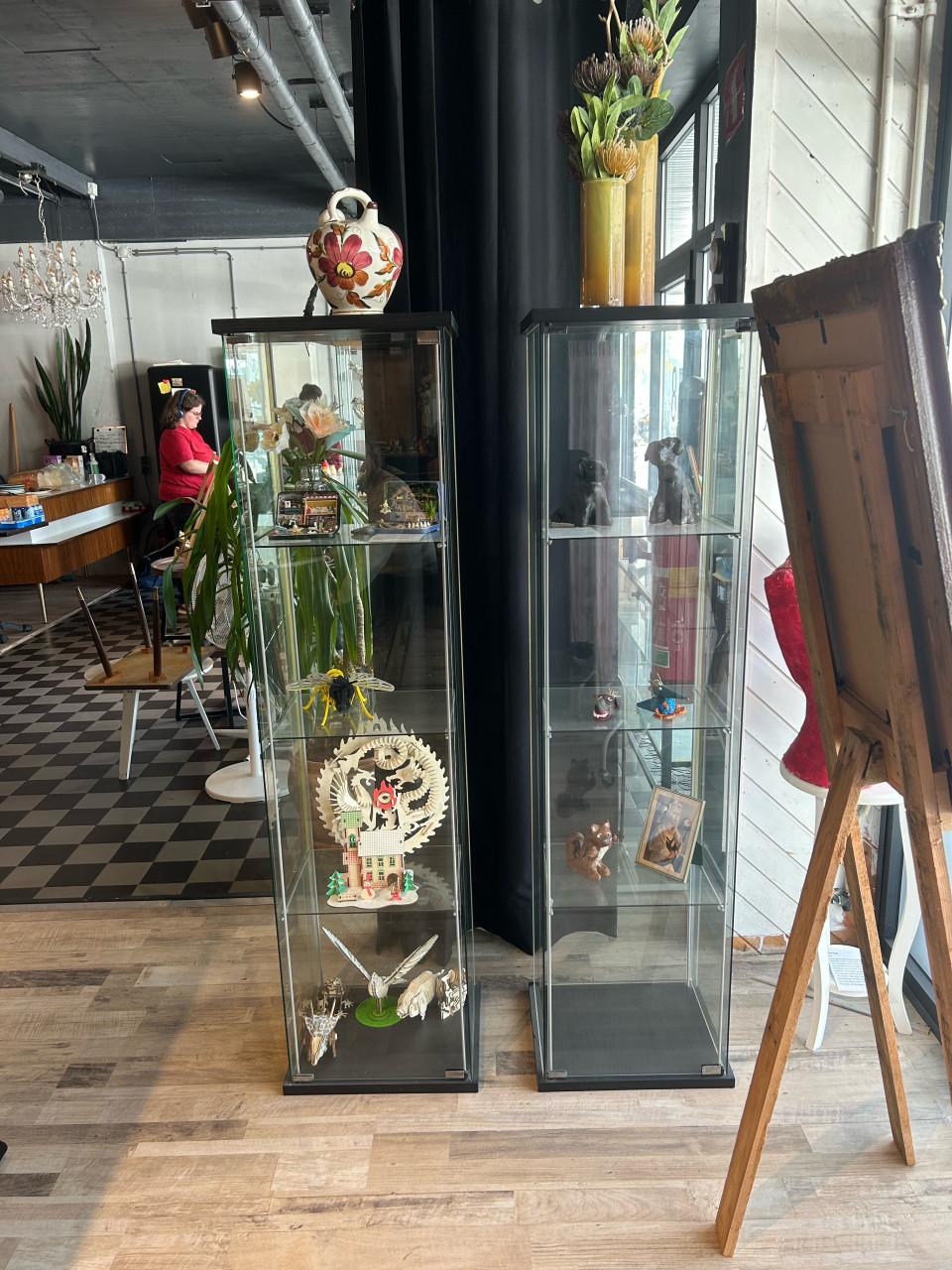 Vitrine kast 3x
