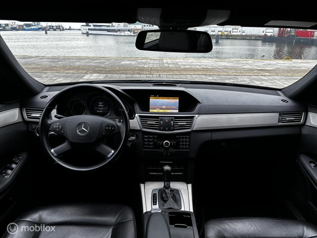 Mercedes-Benz E-Klasse 250 CGI Avantgarde Navi km305.599 Nap BJ2010
