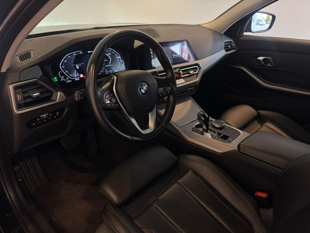 BMW 3-serie touring 320e high executive