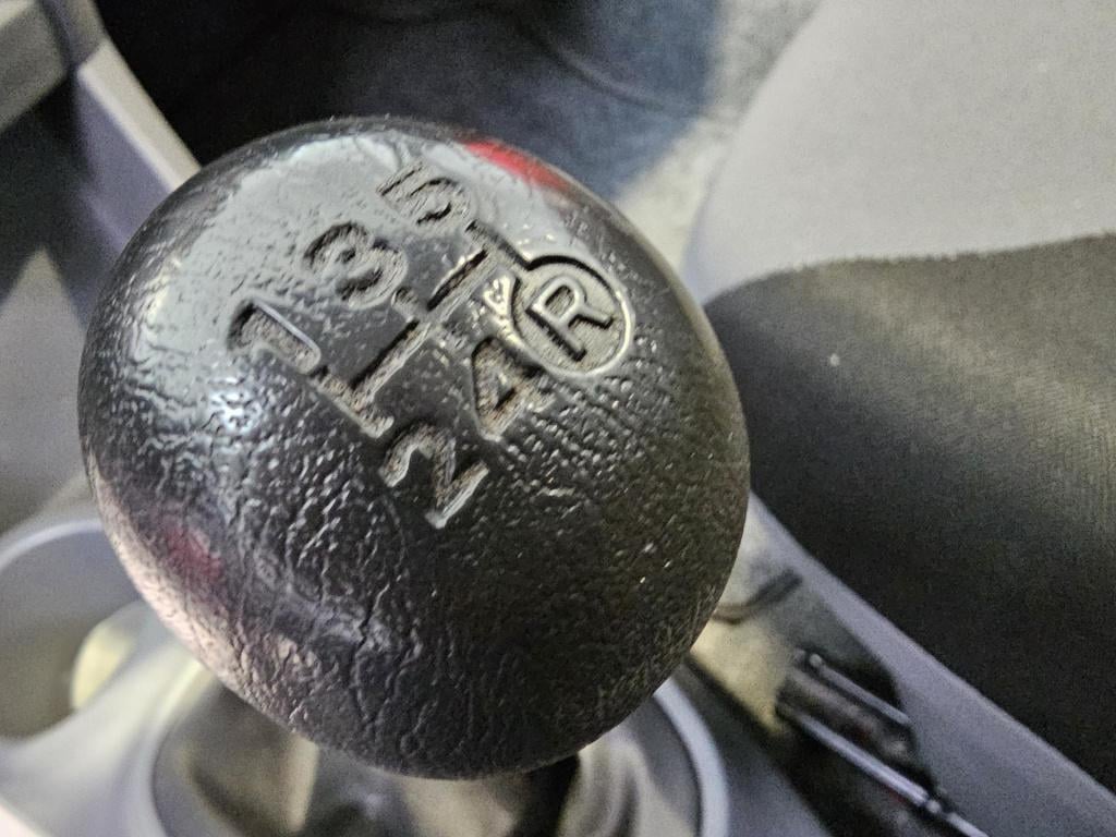 Peugeot 107 1.0-12v xr