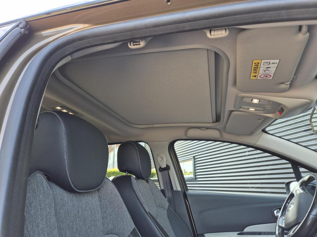 Renault Captur 1.3 tce 150 edc automaat intens panoramadak, navigatie, p-hu