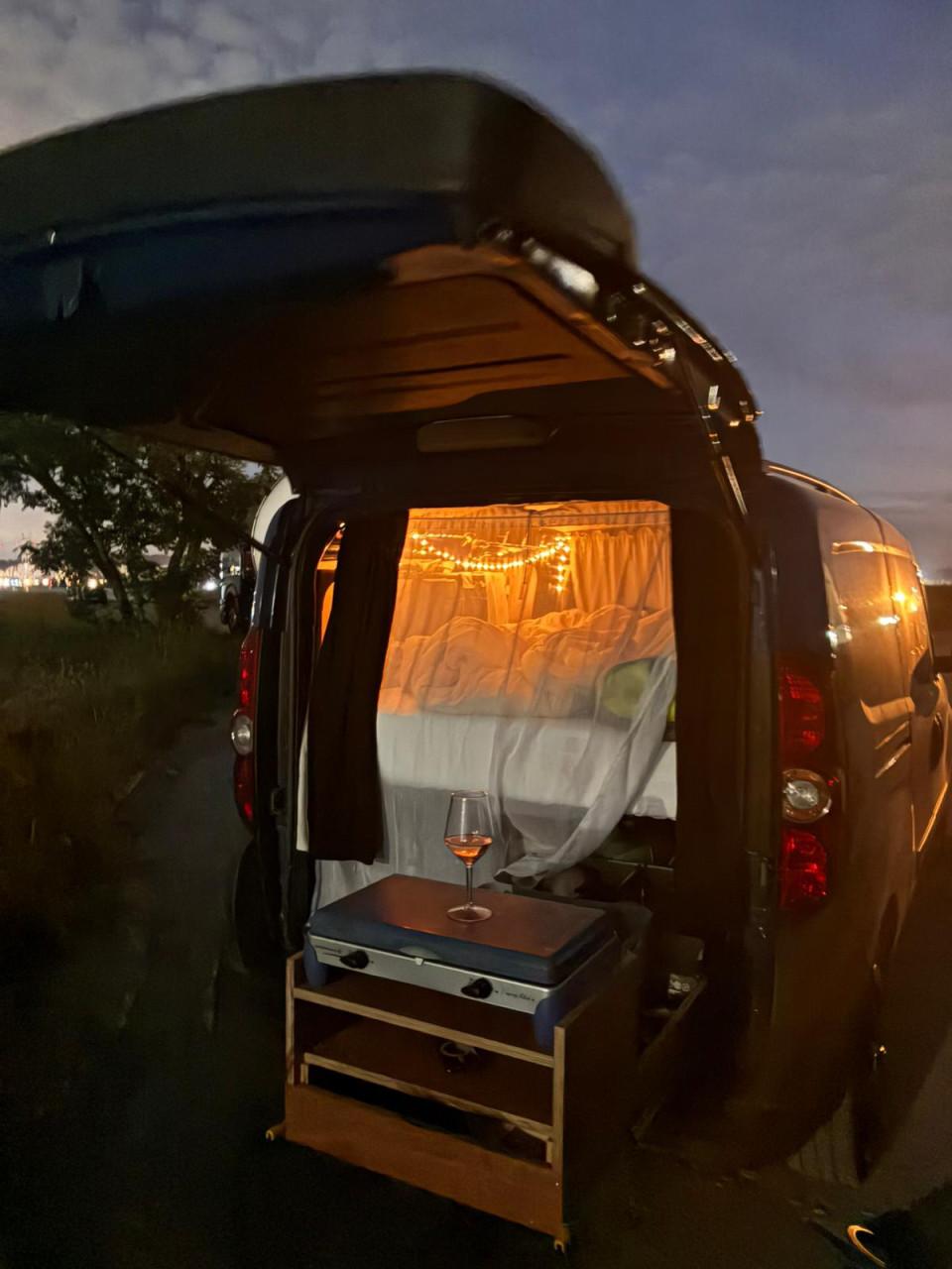 Verlengde Opel Combo microcamper te koop