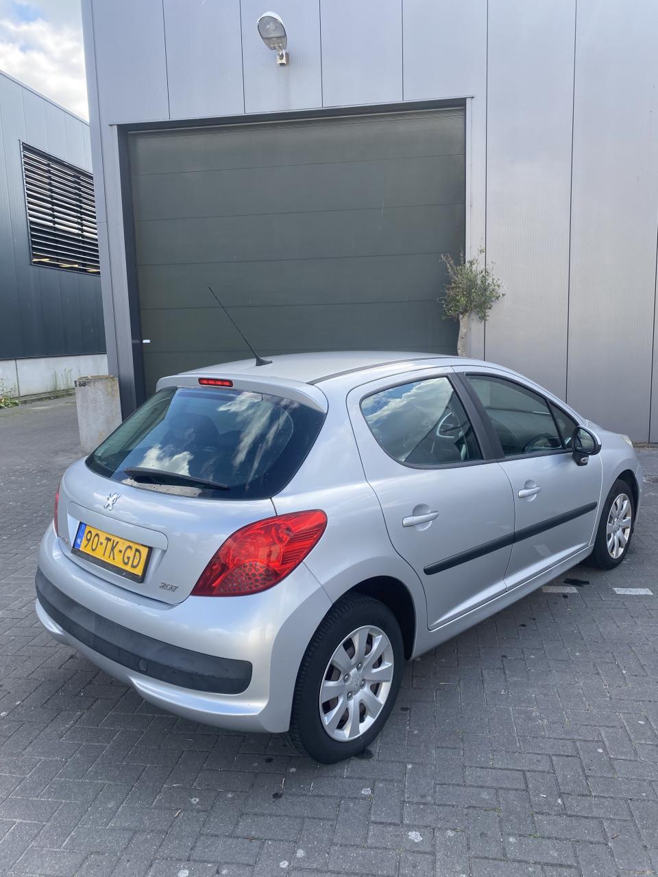 Peugeot 207 1.4 16V 5DRS 2006 Grijs | NAP