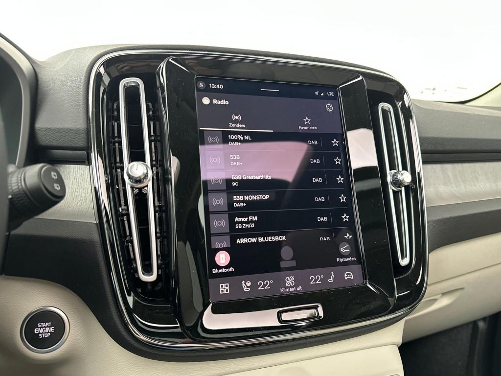 Volvo XC40 b4 gt plus dark pano